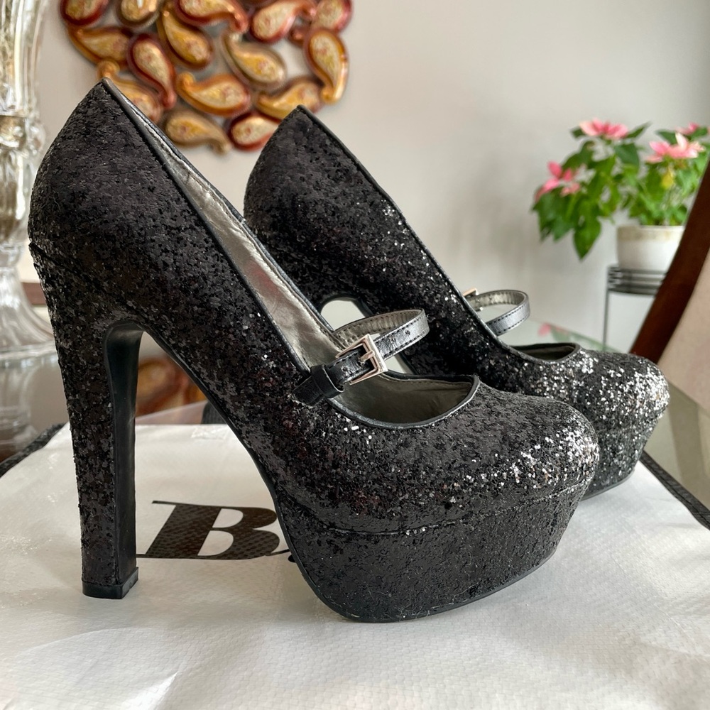 Black Glitter Pumps